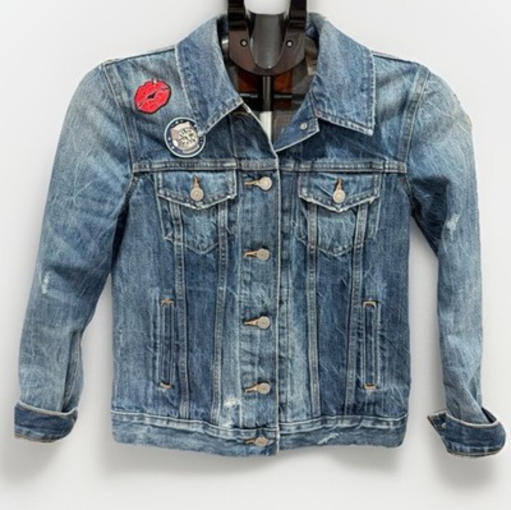 Levis Dyed Blue Denim Women’s Trucker Jacket w/ Custom Patches Size XS